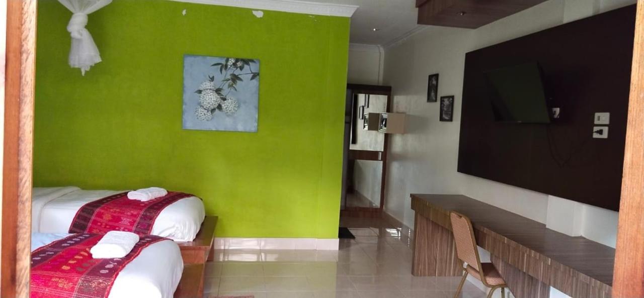 Toba Village Inn Tuk Tuk Exteriör bild