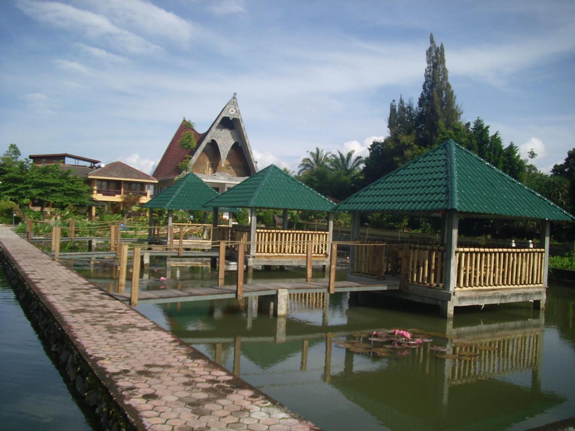 Toba Village Inn Tuk Tuk Exteriör bild