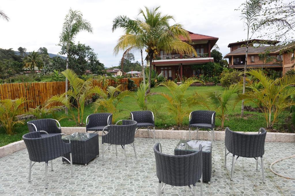 Toba Village Inn Tuk Tuk Rum bild