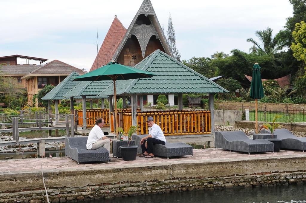 Toba Village Inn Tuk Tuk Rum bild