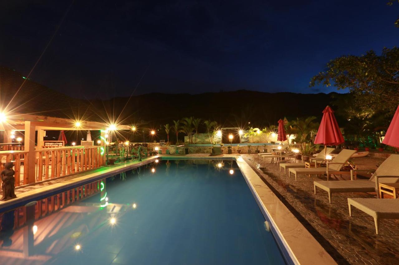 Toba Village Inn Tuk Tuk Exteriör bild