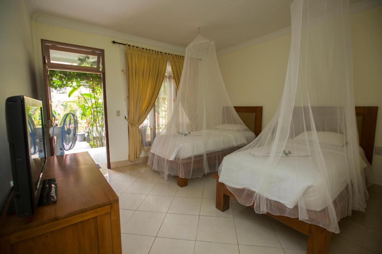 Toba Village Inn Tuk Tuk Exteriör bild